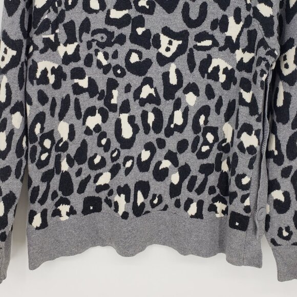 Stella & Dot Leopard Print Sweater S Button Sides High Low Hem Gray Black - Picture 8 of 9